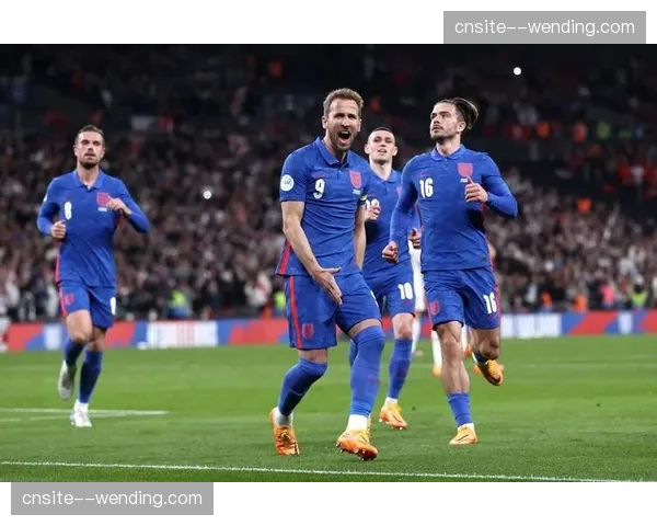 英格兰立体攻防快速转换 凯恩贝林厄姆萨卡三线联动制造威胁